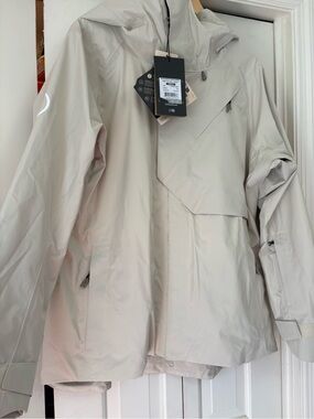 Backcountry Crestcarver Gore-Tex Shell Jacket - women’s xl